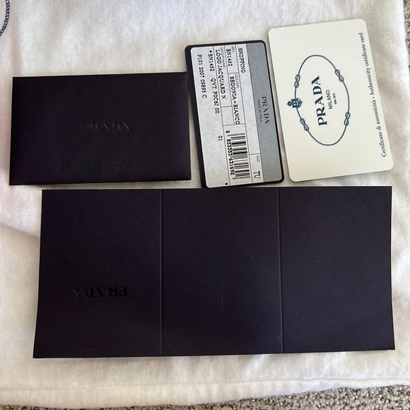 Prada shopping tote - Picture 6 of 7